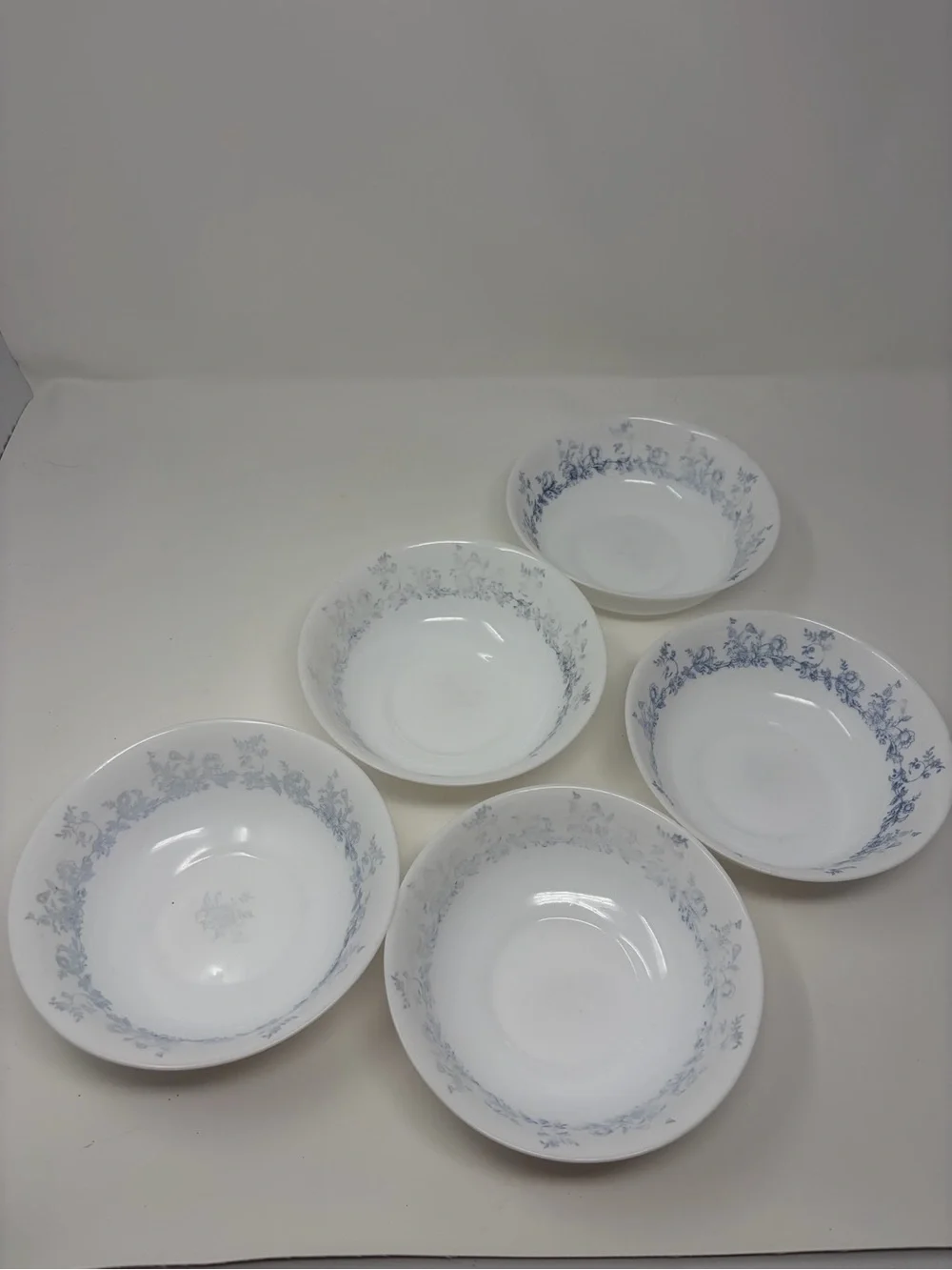5 Glenwood Blue Floral White Milk Glass Soup/Cereal Bowls by Arcopal France EUC